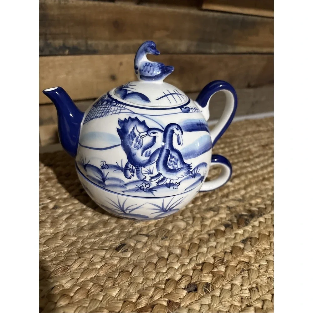 Blue & White Chinese Duck tea for one Stackable hand-painted Teapot Cup Combo